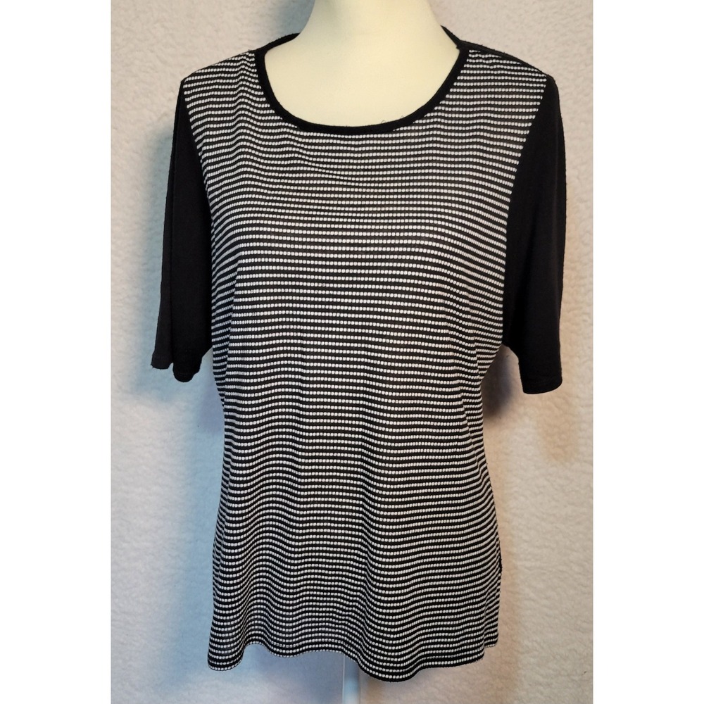COLDWATER CREEK Size Large Women's Black White Striped Short Sleeve Sweater 0958